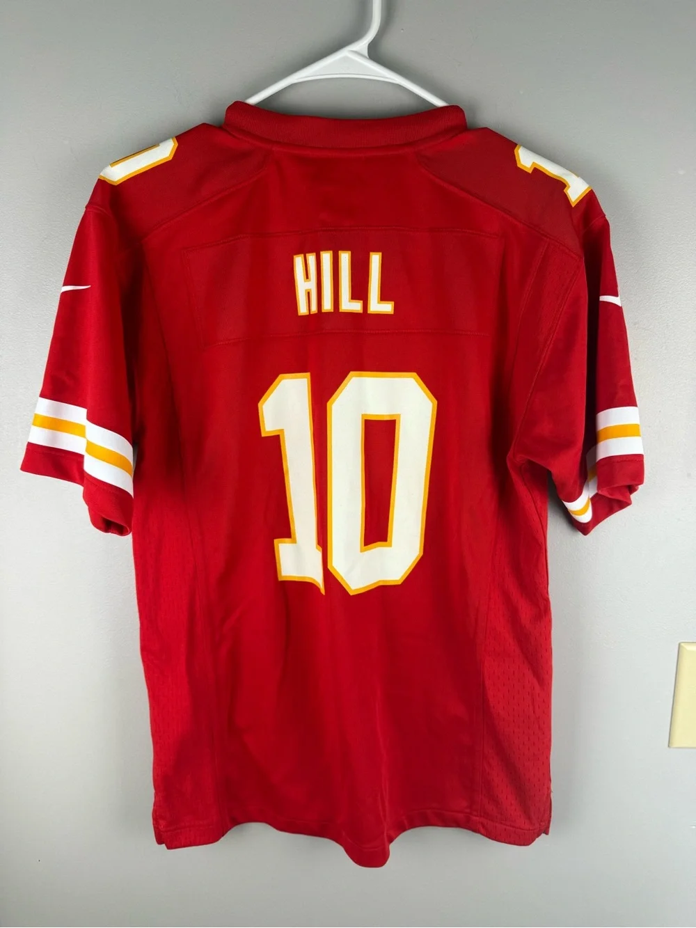 Nike NFL Tyreek Hill Kansas City Chiefs Youth Short Sleeve Jersey SZ L Red
